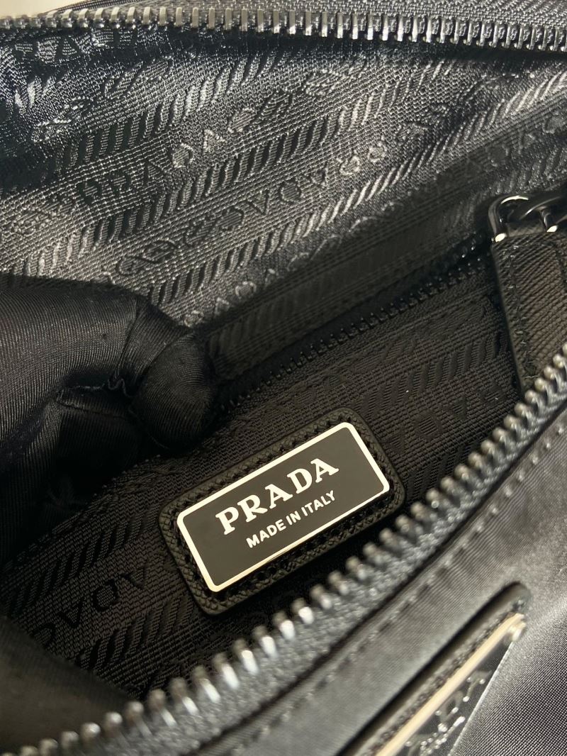 Pra*a waist chest packs
